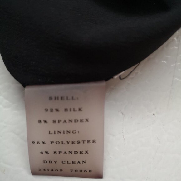 Anne Taylor Ladies Size 10 Petit Black w/ Beige Design Lined Side Zipper Skirt - Picture 3 of 3